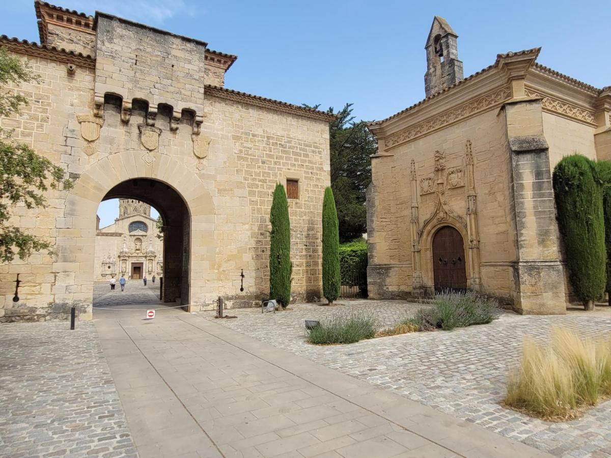 Hostatgeria De Poblet Otel Dış mekan fotoğraf