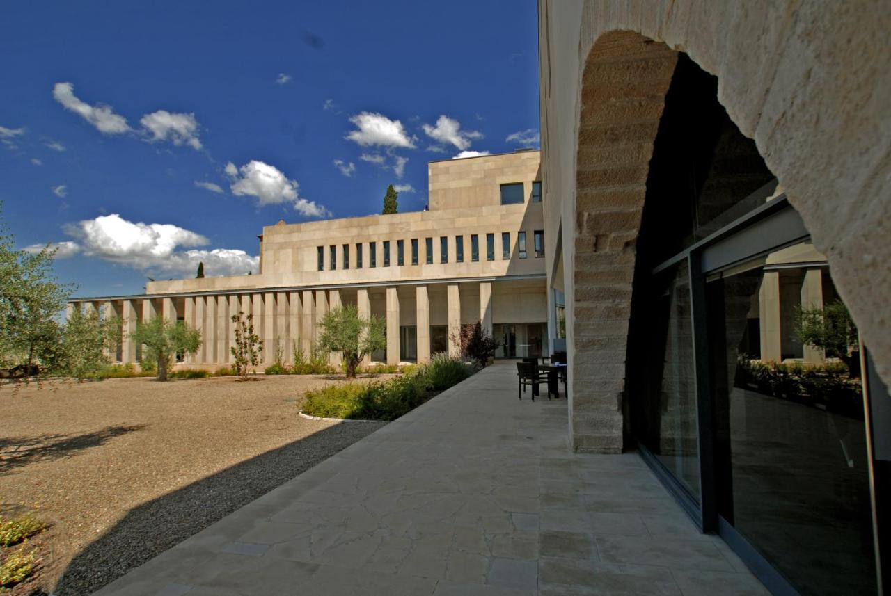 Hostatgeria De Poblet Otel Dış mekan fotoğraf